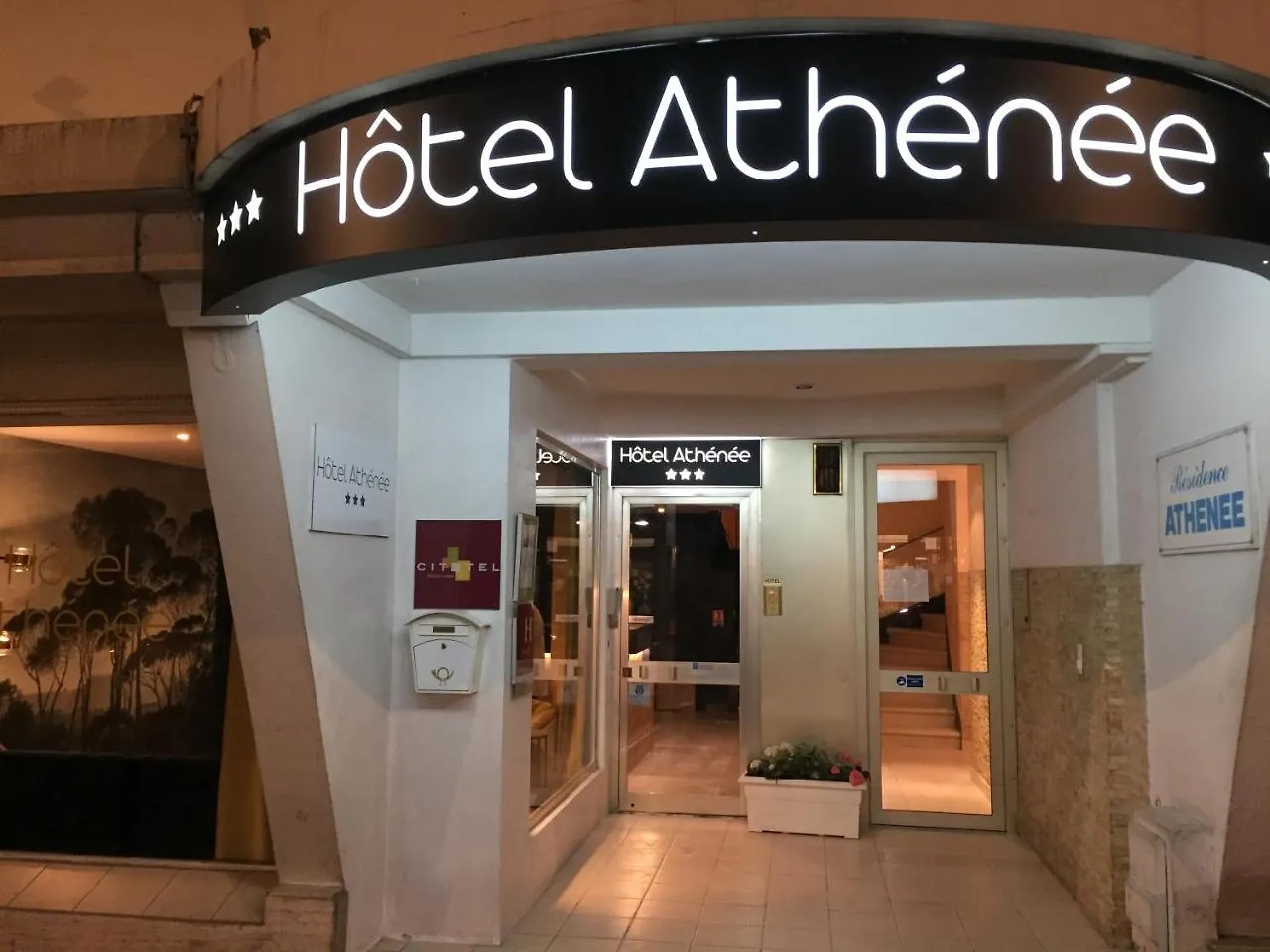 Ath Hotel Athenee Cannes