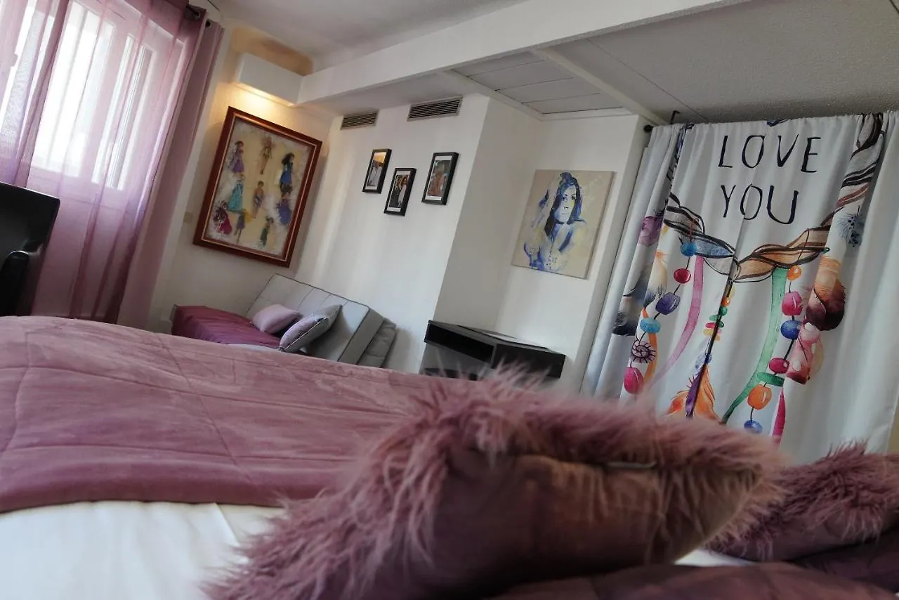Ath Hotel Athenee Cannes 3*,  France